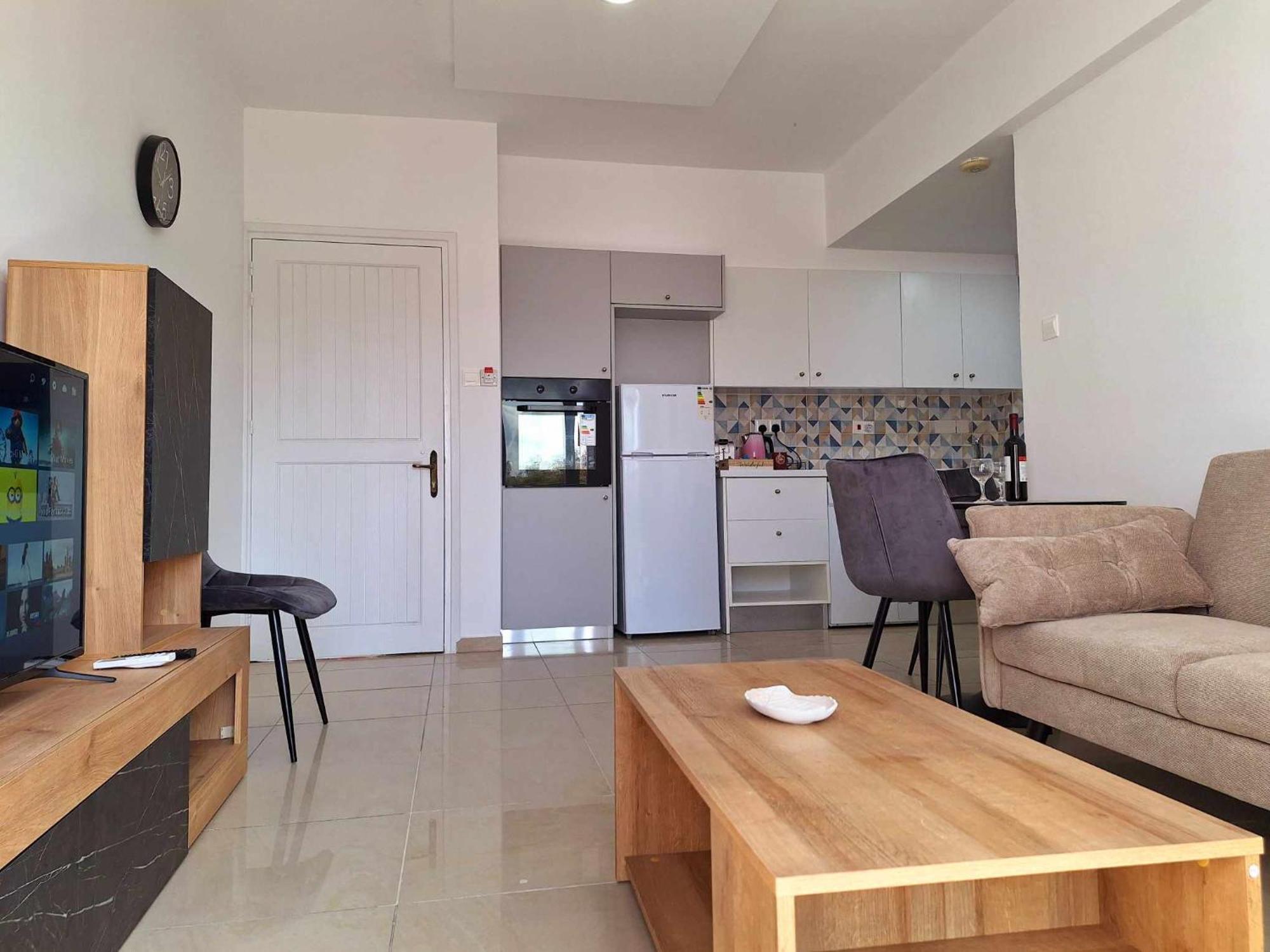 Stylish Apt Kato Paphos Close To Beach & Vibrant Harbor Life ภายนอก รูปภาพ