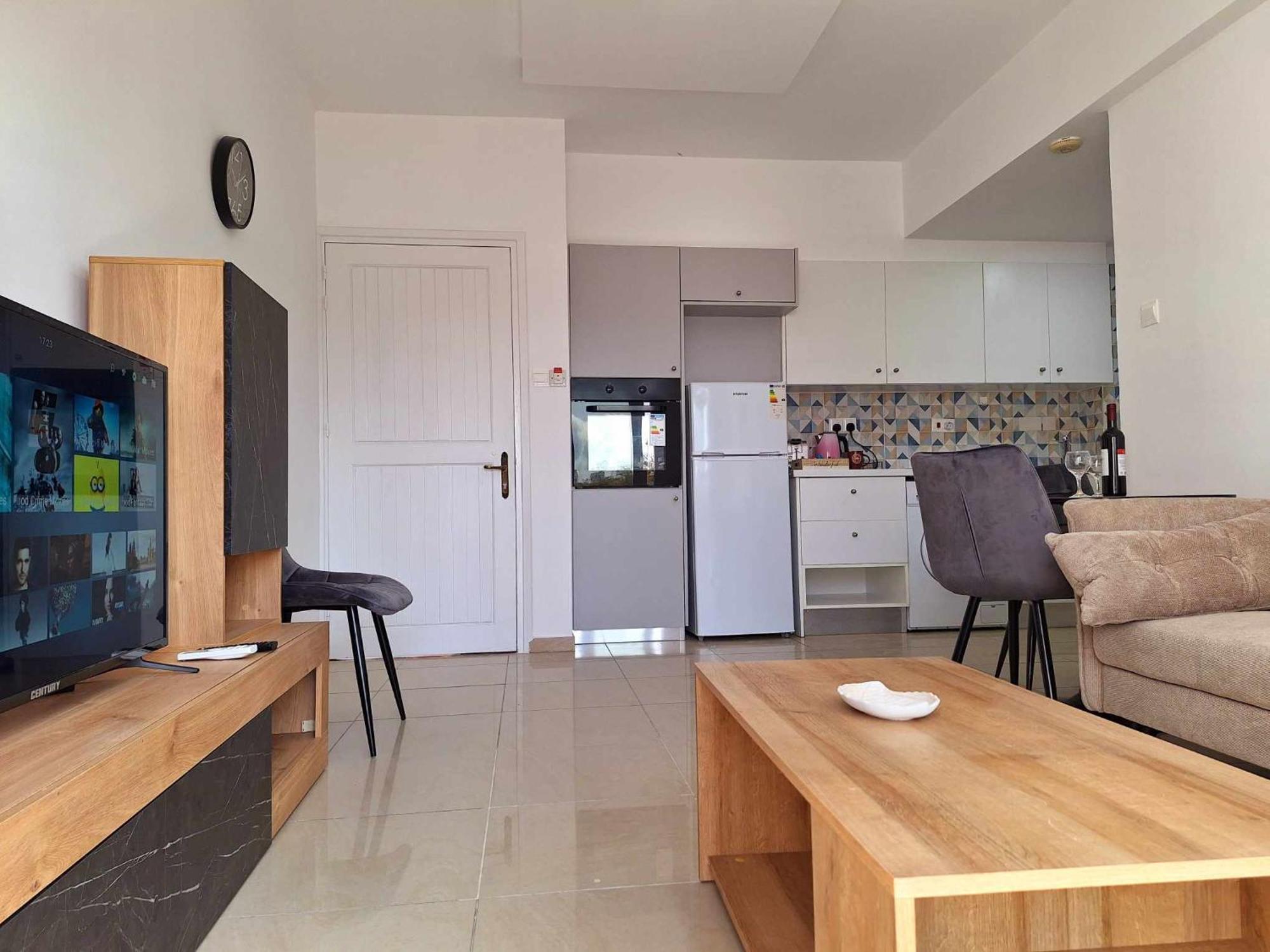 Stylish Apt Kato Paphos Close To Beach & Vibrant Harbor Life ภายนอก รูปภาพ